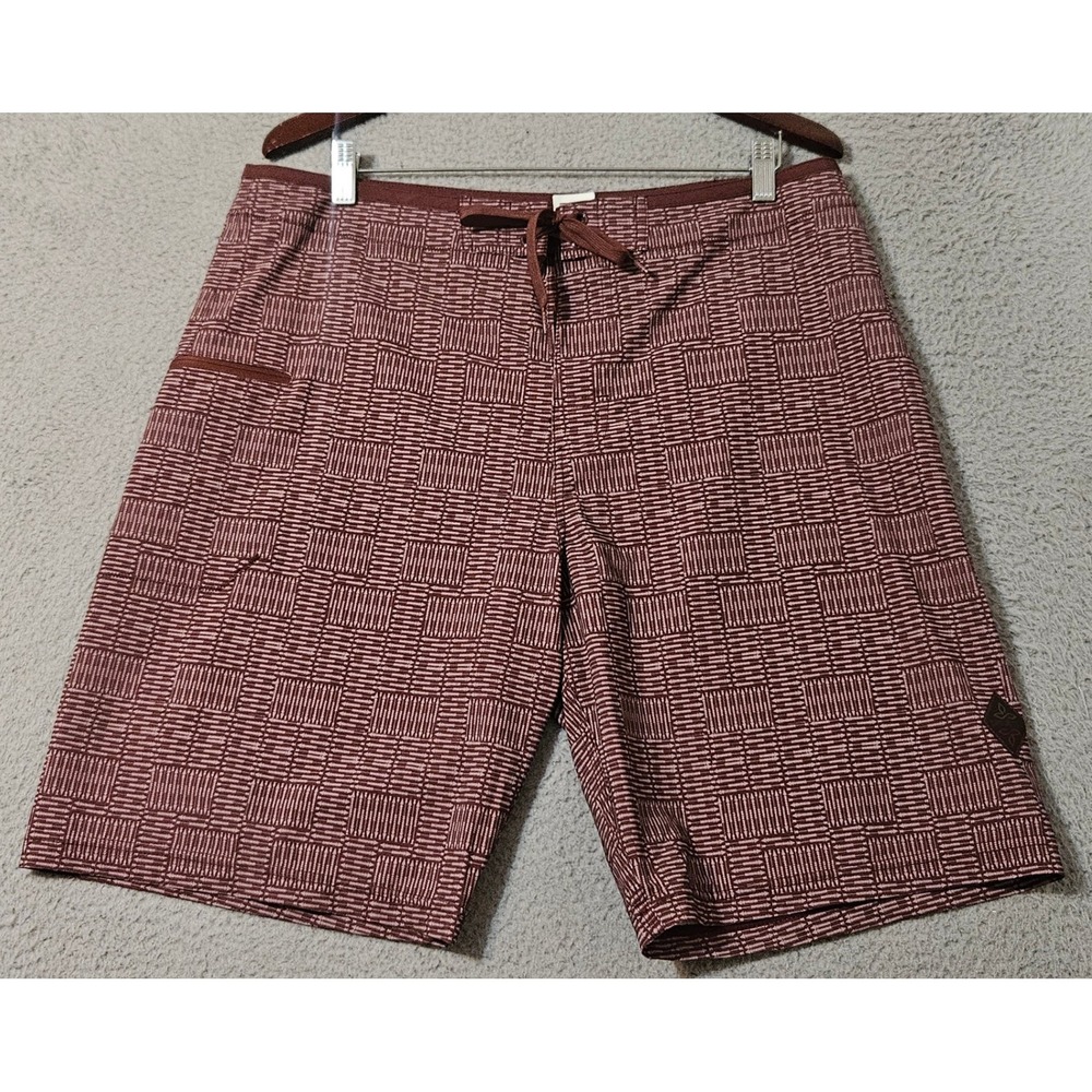 Prana Men's Catalyst Board Shorts Red Patterned Shorts Men's Size 36